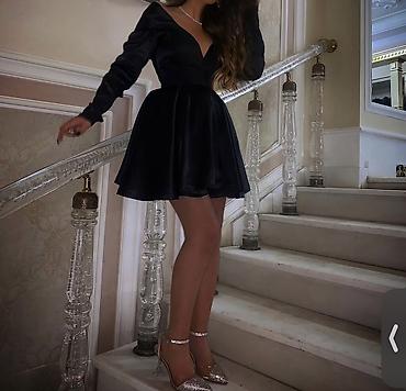 Donlar: Qara qısa ziyafət/libas - Model: qısa ətəkli, A-kəsim; bel hissəsi — 1