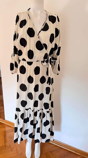 haljina za plažu: H&M M (EU 38), L (EU 40), color - White, Oversize, Short sleeves