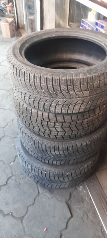 Шины: Шины 215 / 45 / R 17, Зима, Б/у, Комплект, Легковые, Италия, Michelin