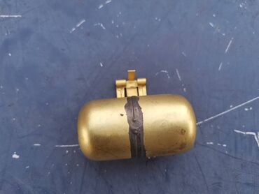 Auto delovi: Plovak karburatora Lada 7,2121 Niva. OriginalanRuske proizvodnje. Cena — 4