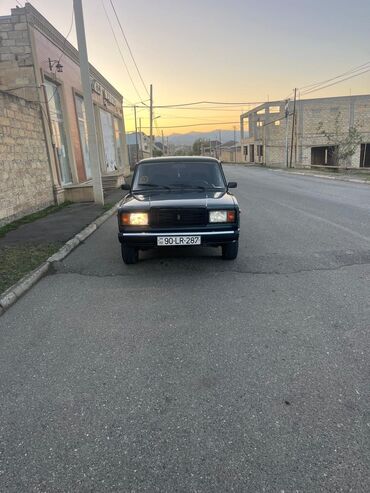 niva diski teker: VAZ (LADA) 2107: 1.6 l | 2011 il 76000 km Sedan