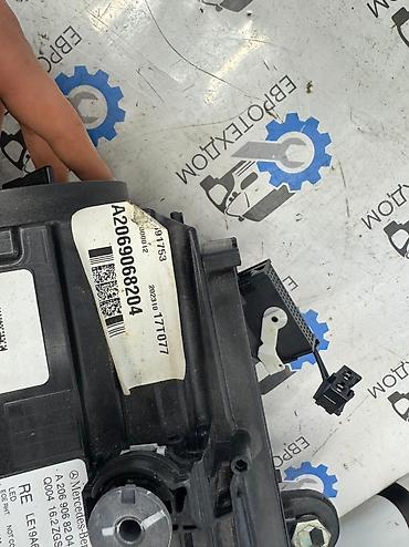 Передние фары: Передняя правая фара Mercedes-Benz 2023 г., Новый, Оригинал, Германия — 19