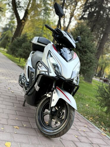 мотоцикл java: 150 куб. см, Бензин, Б/у