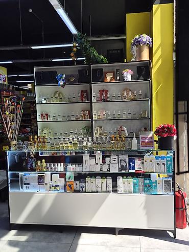 parfüm vitrini: ALIFZADE PARFUME – ətir və aksesuar vitrini Məhsul çeşidi: - — 3