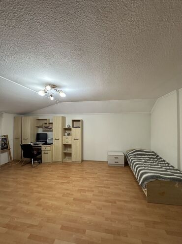 Долгосрочная аренда домов: 275 м², 7 комнат, Утепленный — 5