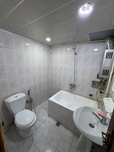 Uzunmüddətli kirayə mənzillər: Yeni yasamal Osmanli hamamin yaninda 9/8 mertebesi 3 otagli temirli ve -da lalafo.az — 4 Uzunmüddətli kirayə mənzillər: Yeni yasamal Osmanli hamamin yaninda 9/8 mertebesi 3 otagli temirli ve — 4