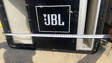 большая колонка: Сабвуферный комплект JBL для автомобиля - Активный корпусной сабвуфер — 5