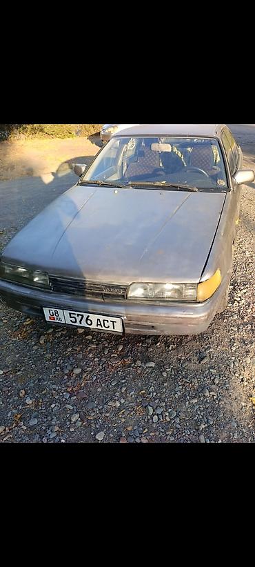 Mazda 626: 1989 г., 2 л, Механика, Бензин, Хэтчбэк