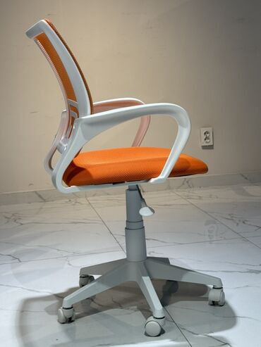 Офисные кресла: Офисное кресло, Новый, С колесиками, цвет - Розовый, В рассрочку, Бесплатная доставка — 34