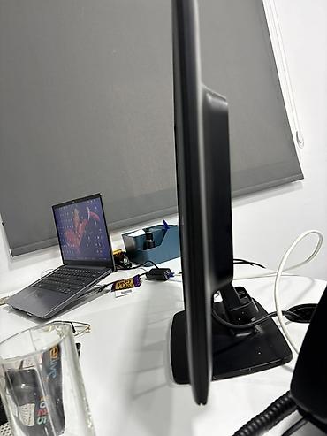 Monitorlar: HP ProDisplay P221 LED Monitor (+ HDMI Adapter Hədiyyə) Ekran: 21.5 — 4