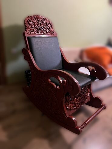 мебель для дома: Кресло-качалка, Б/у