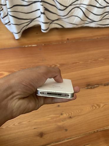 iphone ag: IPhone 4, 32 GB, Ağ, Qırıq — 6