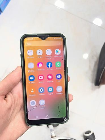 nokia 3310 satilir: Samsung Galaxy A01 Core, rəng - Yaşıl, Qırıq — 4