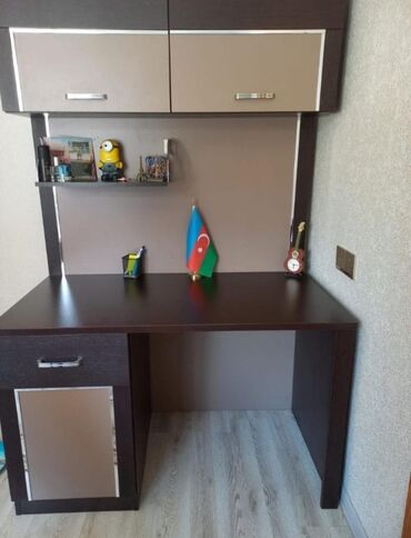 Satilir 180m . hecbir difekti yoxdu. vatsap var