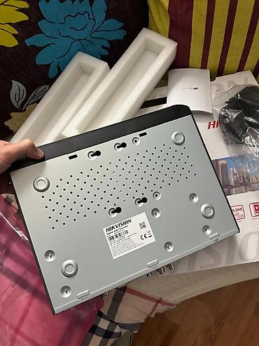 jack e4: Hikvision Turbo HD DVR, серия 7200. Модель: DS-7204HUHI-K1 (наклейка — 6