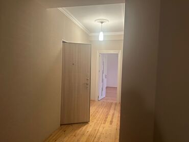 Uzunmüddətli kirayə mənzillər: Ramani Sosial Binalarda 4 otaqli bina evi kiraye verilir ev eşyasiz — 2