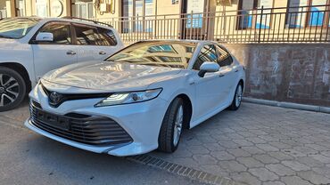 Toyota: Toyota Camry: 2018 г., 2.5 л, Автомат, Гибрид, Седан