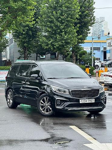 14: Kia Carnival: 2019 г., 2.2 л, Автомат, Дизель, Минивэн — 2