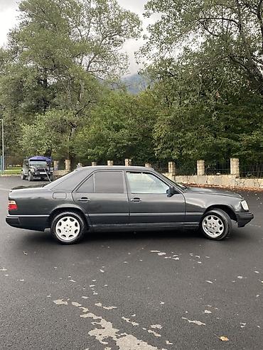 mitsubishi pajero arxa stop: Mercedes-Benz W124: 2.3 l | 1988 il Sedan — 8