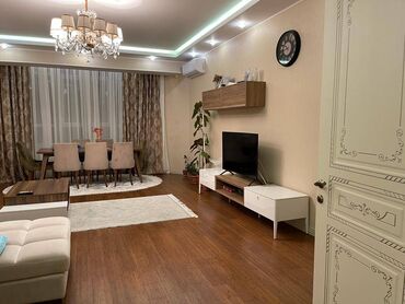 Yeni tikili: 3 otaqlı, Yeni tikili, m. İçərişəhər, 140 kv. m — 1