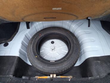 Nissan: Nissan Sunny: 1.6 l | 2006 il Sedan — 8