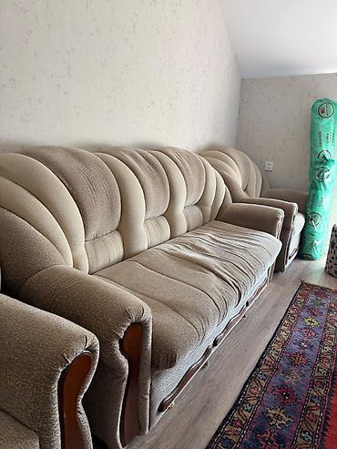 Divan və kreslo dəstləri: İşlənmiş, Divan, 2 kreslo, Divan, Bazasız, Açılmayan — 2