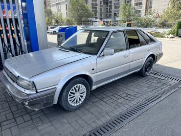 машина байтик: Nissan Bluebird: 1989 г., 2 л, Механика, Бензин, Седан