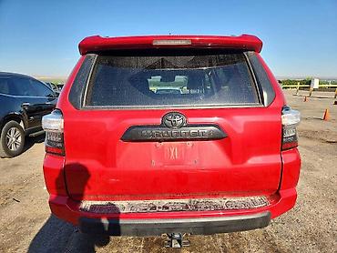 inter: Toyota 4Runner: 2024 г., 4 л, Автомат, Бензин — 6
