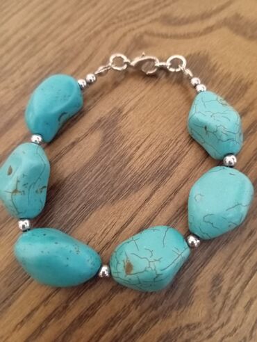 Bijuteriya dəstləri: Türkuz daşlardan hazırlanmış zərgərlik dəsti - Dəst tərkibi: 1 ədəd — 3