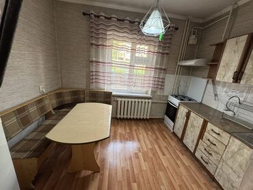 аренда пиво: 3 комнаты, Собственник, Без подселения, С мебелью частично
