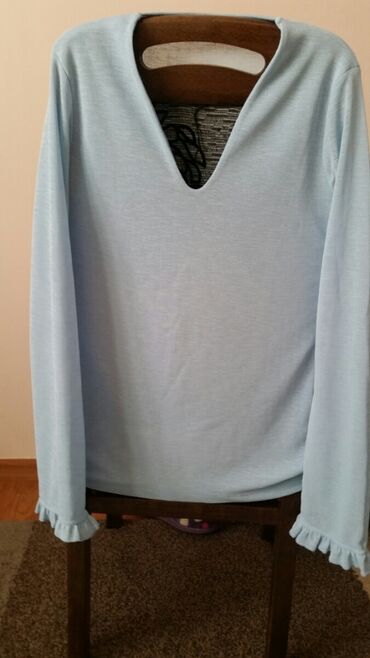 new yorker crop top majice: Bluza marke Kikiriki, prelepa i za sve prilike. Nebo plave boje