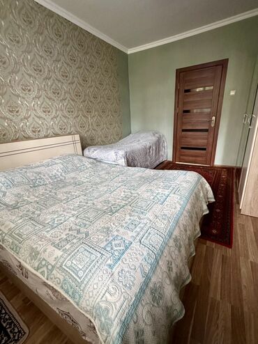 Günlük kirayə mənzillər: 3 otaqlı — 4