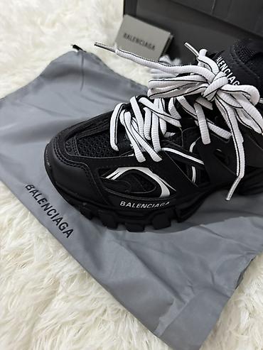 Кроссовки и спортивная обувь: Кроссовки Balenciaga Track Sneaker - Модель: Track Sneaker (артикул — 6