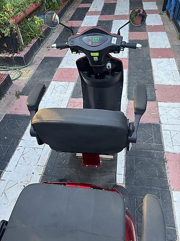 mopet satişi: - VM4+, 50 sm3, 2024 il, 40 km — 5