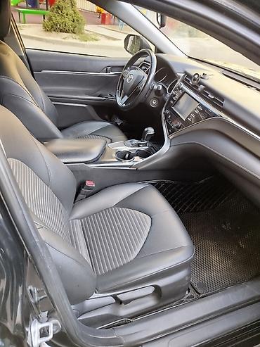 ford rapter: Toyota Camry: 2017 г., 2.5 л, Автомат, Бензин, Седан — 4