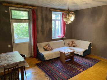 bina evləri satışı: Bakı, Montin, 3 otaqlı, Köhnə tikili, m. Nəriman Nərimanov, 62 kv. m