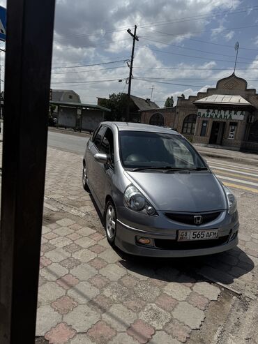 авто танк: Honda Fit: 2005 г., 1.3 л, Вариатор, Бензин, Хэтчбэк