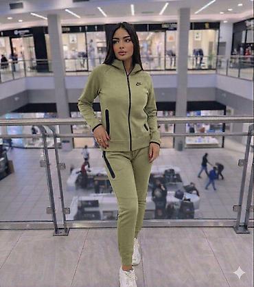 evolution trenerke: Ženske nove trenerke S,M,L,XL,XXL veličine za 4100 din
pb — 10