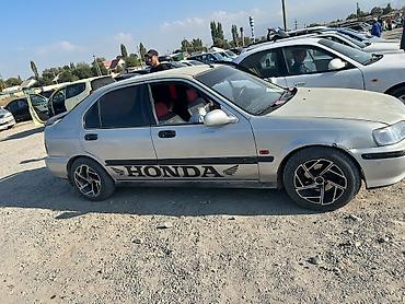 Honda Civic: 1999 г., 1.4 л, Автомат, Бензин, Седан