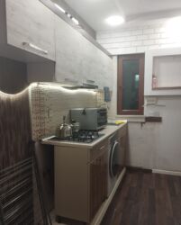 Uzunmüddətli kirayə evlər: Xətai metrosuna avtobusla 10 dəqiqəlik məsafədə həyət evi kirayə — 10