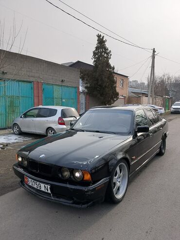 BMW: BMW 520: 1994 г., 3 л, Механика, Бензин, Седан