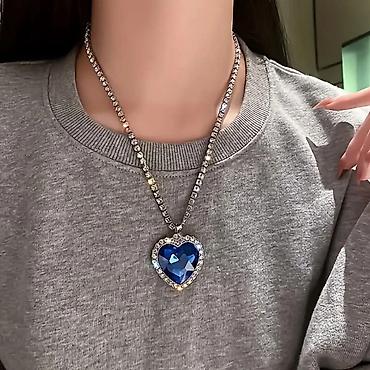 Ogrlice: ✨🌊 Ogrlica Titanik - Crveno Srce! ❤️💎💙 Cena:1200din Zasijajte ovim — 12