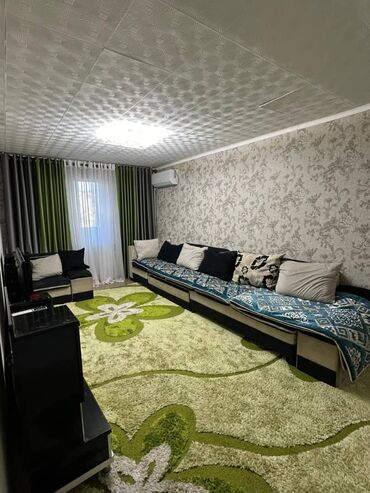 ищу квартиру дордой рынок рядом: 2 комнаты, 54 м², Индивидуалка, 2 этаж, Косметический ремонт