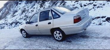 corolla runx: Daewoo Nexia: 2006 г., 1.6 л, Механика, Бензин, Седан