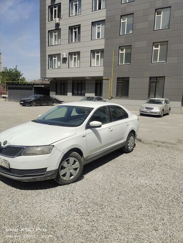 шкода рафит: Skoda Rapid: 2019 г., 1.6 л, Автомат, Бензин, Седан