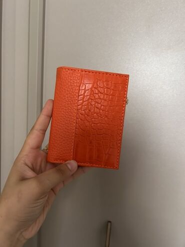 Portmone, pulqabıları: Pulqabı, Eko dəri, Yeni