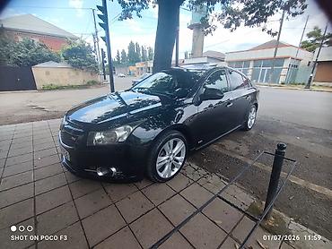 235 55 18: Chevrolet Cruze: 1.4 l | 2014 il 237522 km Sedan — 3