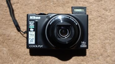 nikon d3100: Nikon Coolpix S8200

Üzərində yaddaş kartı, çantası və ipliyi verilir