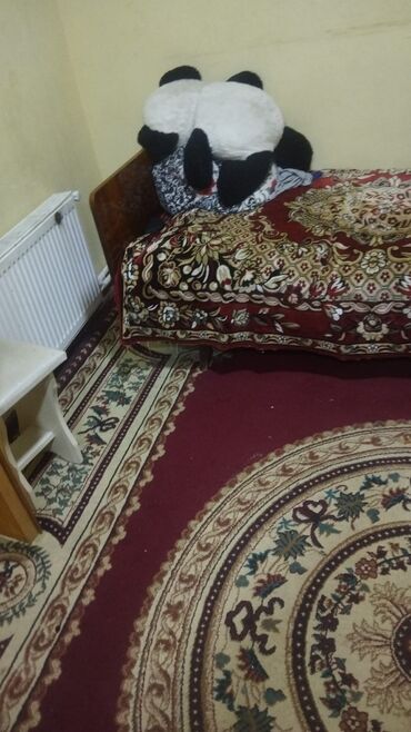 xacmaz ev: 2 otagli heyet evi ayliq 200m kiraye verilir,tam ewyali