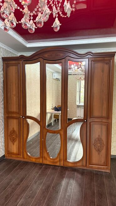 продам мебель бу в бишкеке: Продается б/у мебель в хорошем состоянии. шкаф большой - 10'000 шкаф